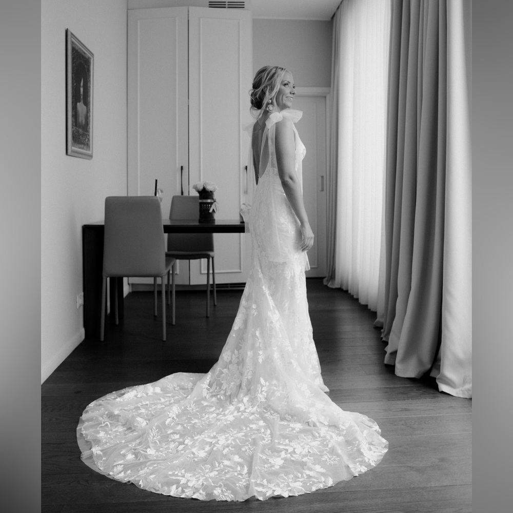 Made with love Elsie fitted lace Bridal Gown. Wedding dress.